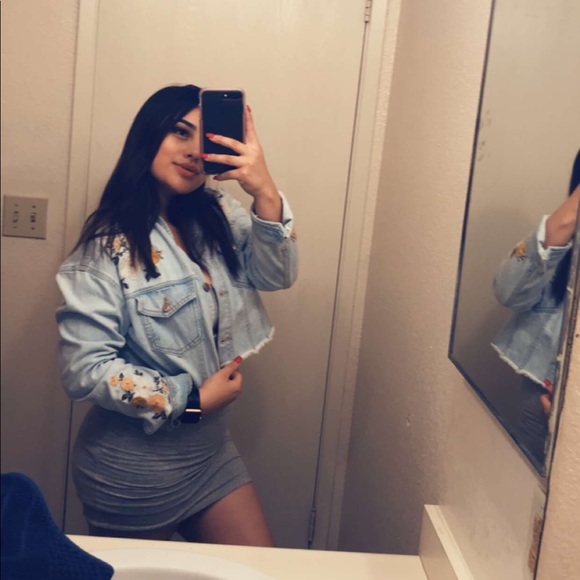 Meet your Posher, Breana - Picture 1 of 1